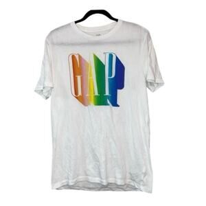Gap Pride Rainbow Logo T Shirt Med 1970 Stonewall Anniversary‎ Graphic Tee NWOT